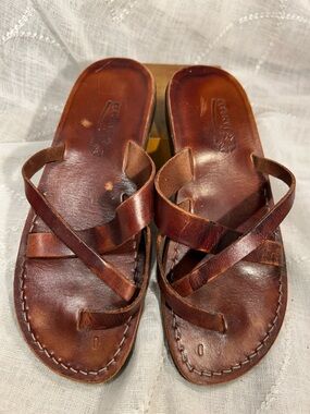 Camel Sandali leather sandals made in Jerusalem, Israel